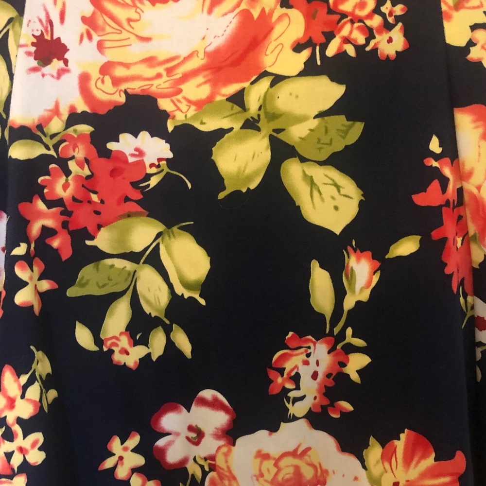 H & R Dress - Picture 2 of 6